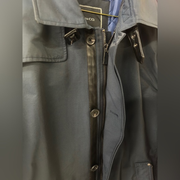 Vintage Water Resistant trench coat RW & CO . - Picture 2 of 7